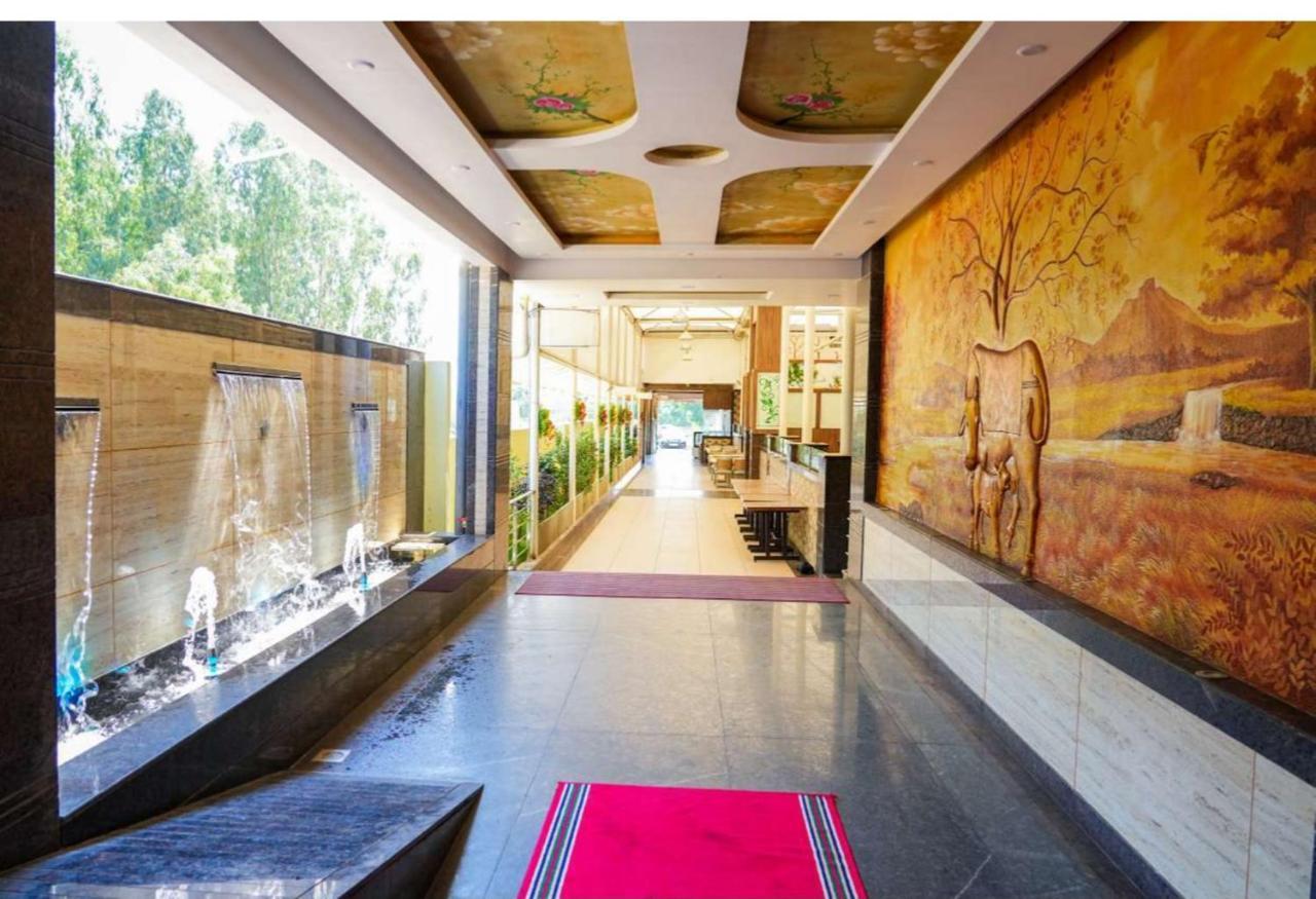 Sri Krishna Inn - Kempegowda Airport Bangalore Devanahalli Exterior foto